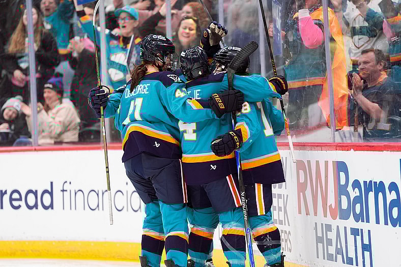 The New York Sirens celebrate after rookie forward Maddi Wheeler ties the game 1-1 against the Minnesota Frost.