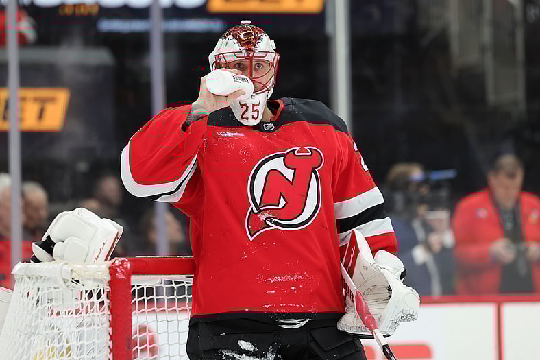 NHL: Philadelphia Flyers at New Jersey Devils