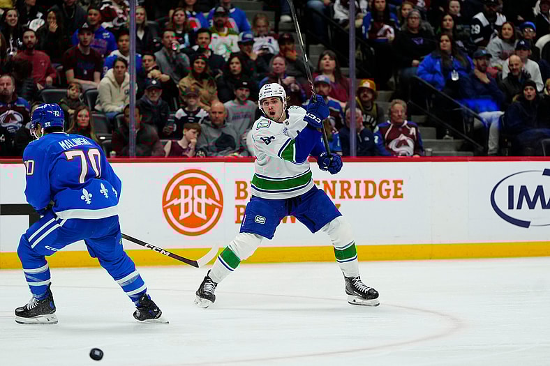 NHL: Vancouver Canucks at Colorado Avalanche