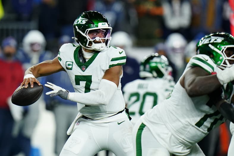 NFL: New York Jets at New England Patriots