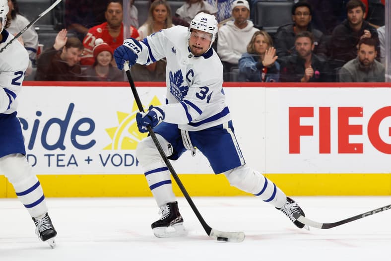 NHL: Toronto Maple Leafs at Detroit Red Wings