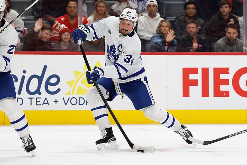 NHL: Toronto Maple Leafs at Detroit Red Wings