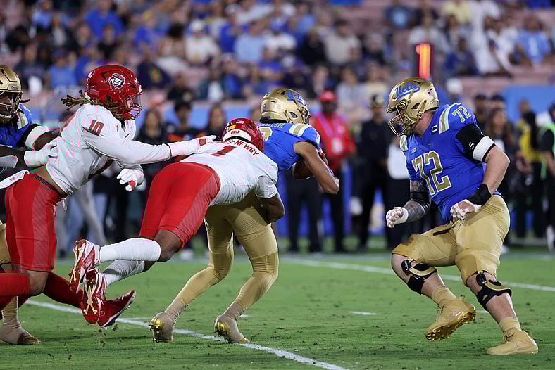 Georgia Bulldog vs Tennessee Volunteers