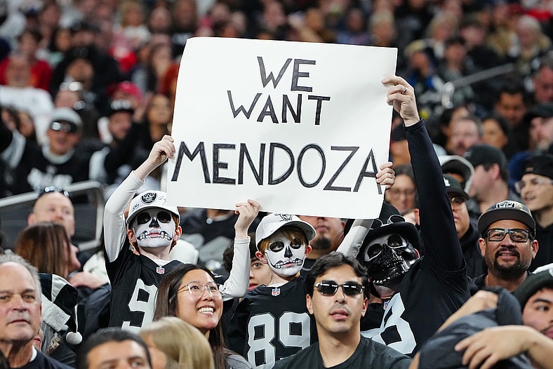 las vegas raiders free agency fans