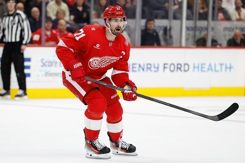 NHL: Ottawa Senators at Detroit Red Wings