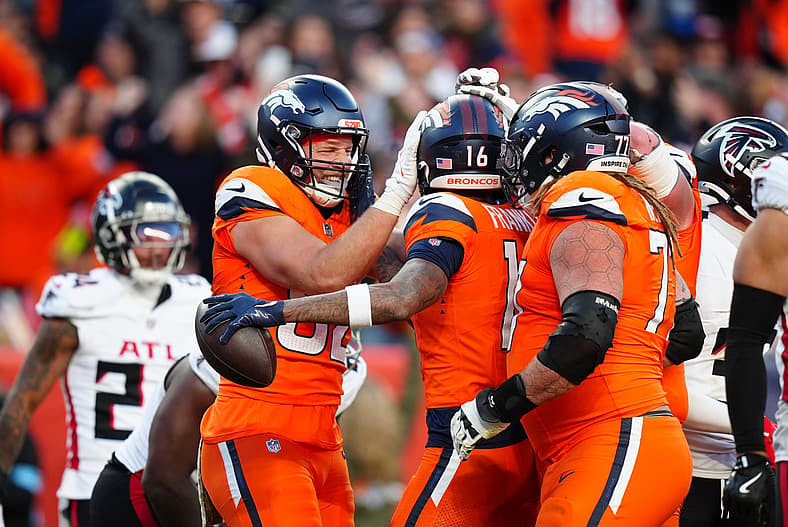 Best NFL offensive lines 2025