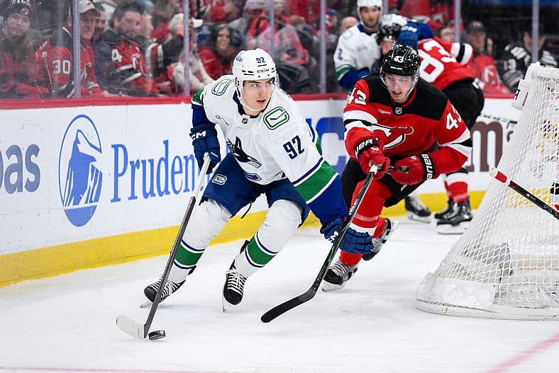 NHL: Vancouver Canucks at New Jersey Devils