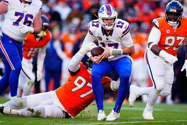 NFL: AFC Divisional Round-Buffalo Bills at Denver Broncos