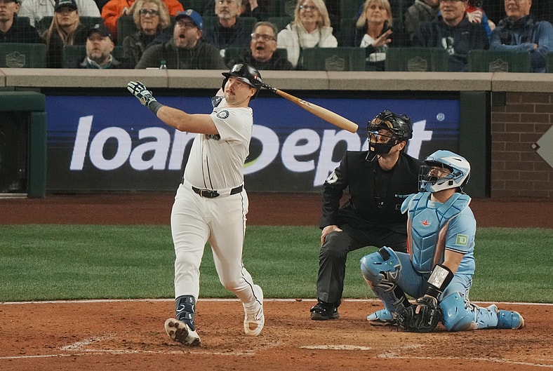 Seattle Mariners catcher Cal Raleigh