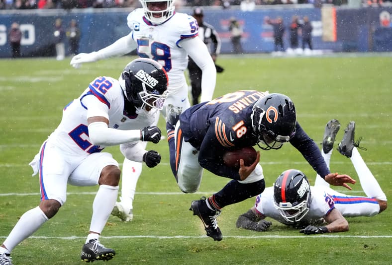NFL: New York Giants at Chicago Bears