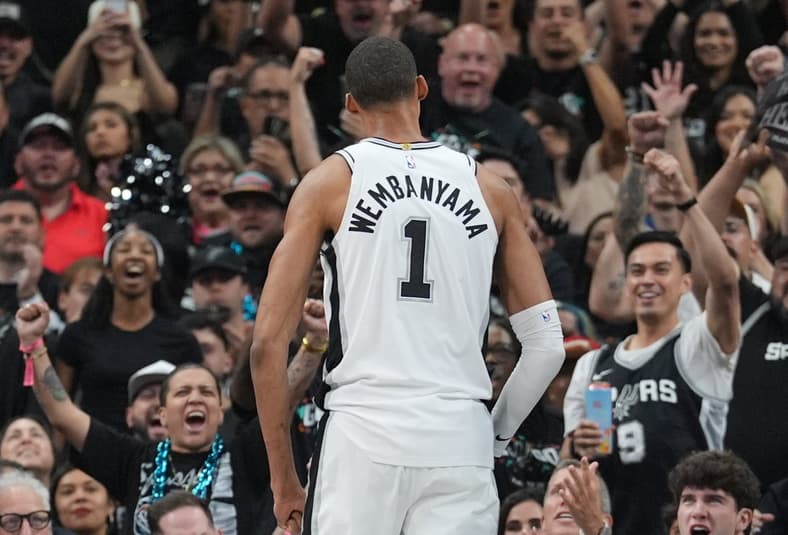 spurs game today