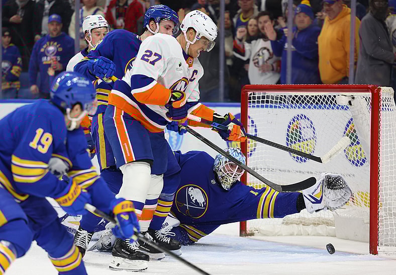 NHL: New York Islanders at Buffalo Sabres