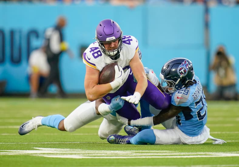 Minnesota Vikings, Ben Yurosek