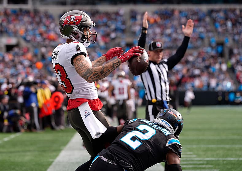 NFL: Tampa Bay Buccaneers at Carolina Panthers