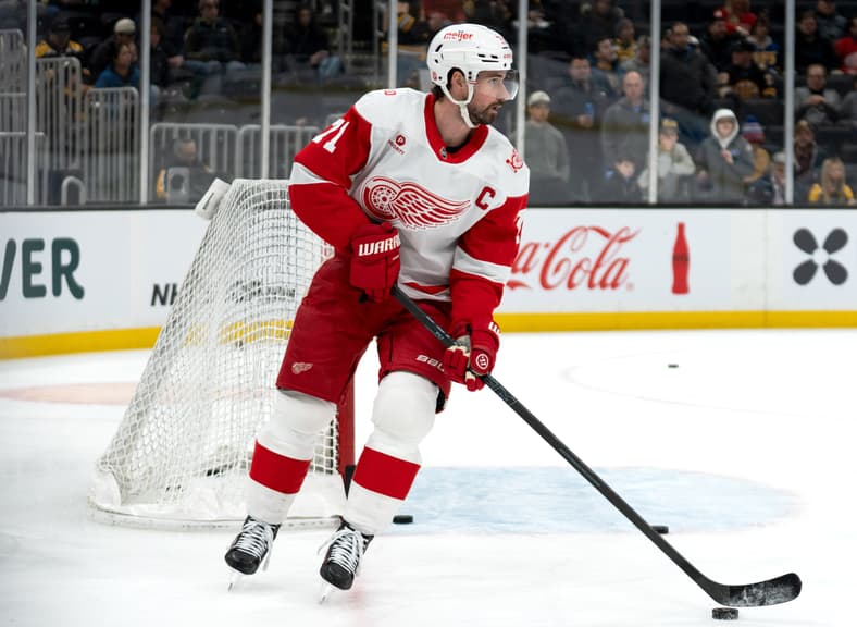 NHL: Detroit Red Wings at Boston Bruins