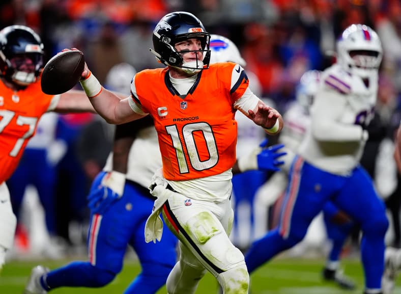 NFL: AFC Divisional Round-Buffalo Bills at Denver Broncos