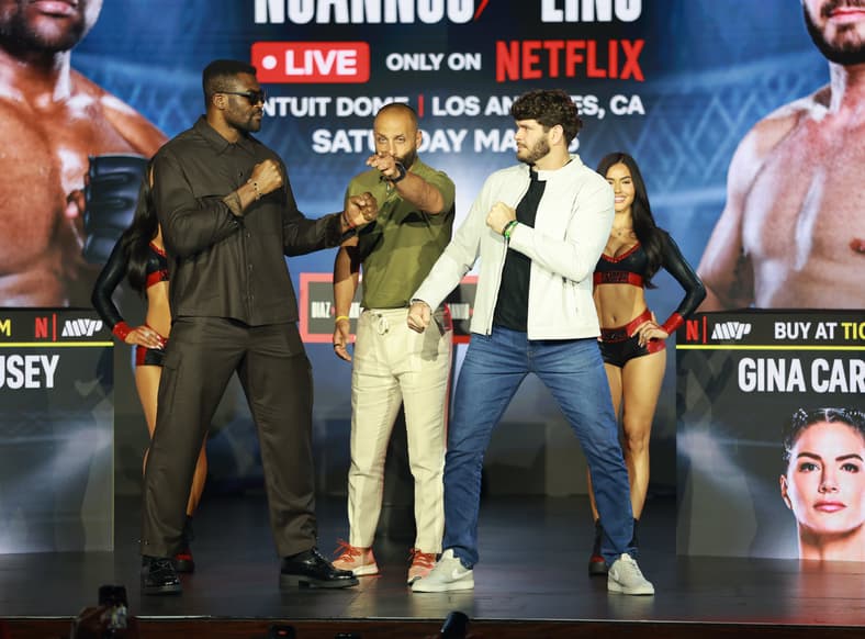 rousey vs carano