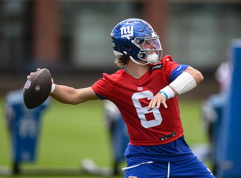 NFL: New York Giants Rookie Minicamp