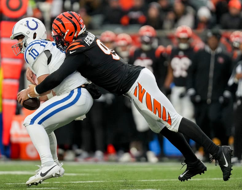 Indianapolis Colts, Trey Hendrickson
