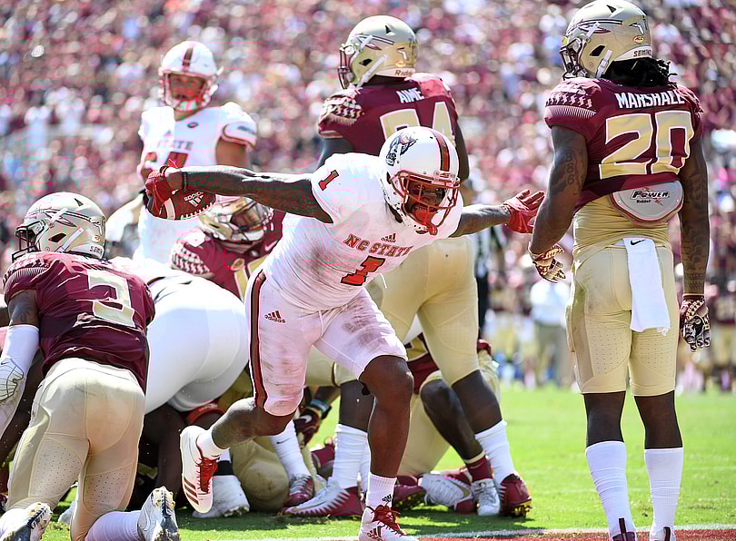 NC State running back Jaylen Samuels scores a touchdown against Florida State