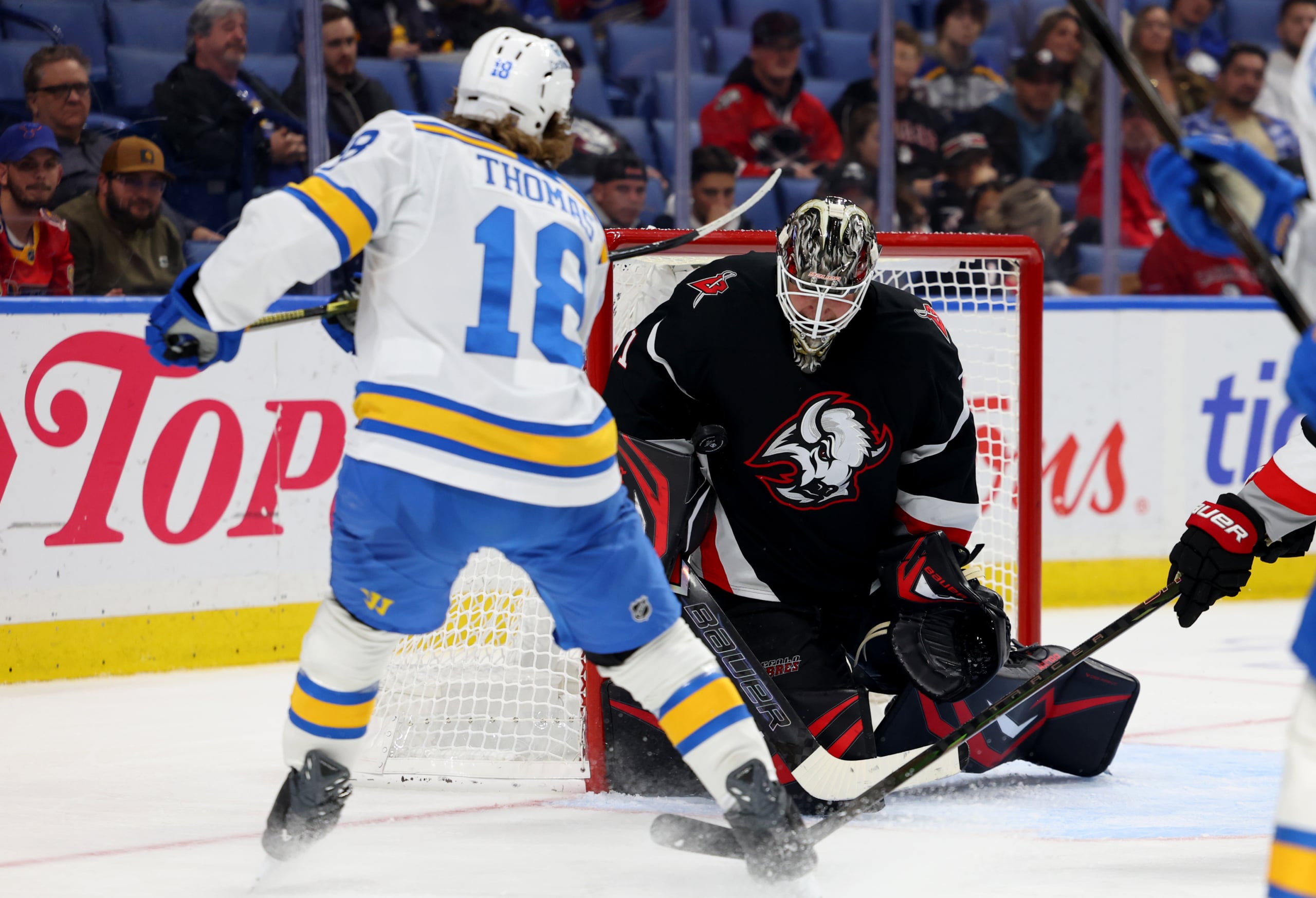 Blues, Sabres Working on Blockbuster Trade for Robert Thomas
