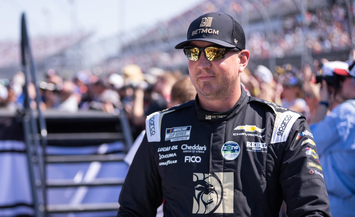 NASCAR: Goodyear 400 kyle busch
